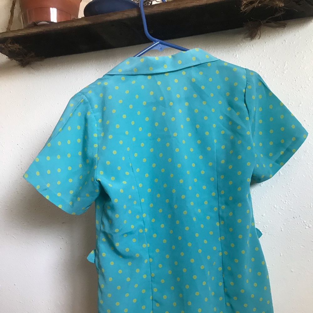 Unique Printed Button-Up - Picture 5 of 5